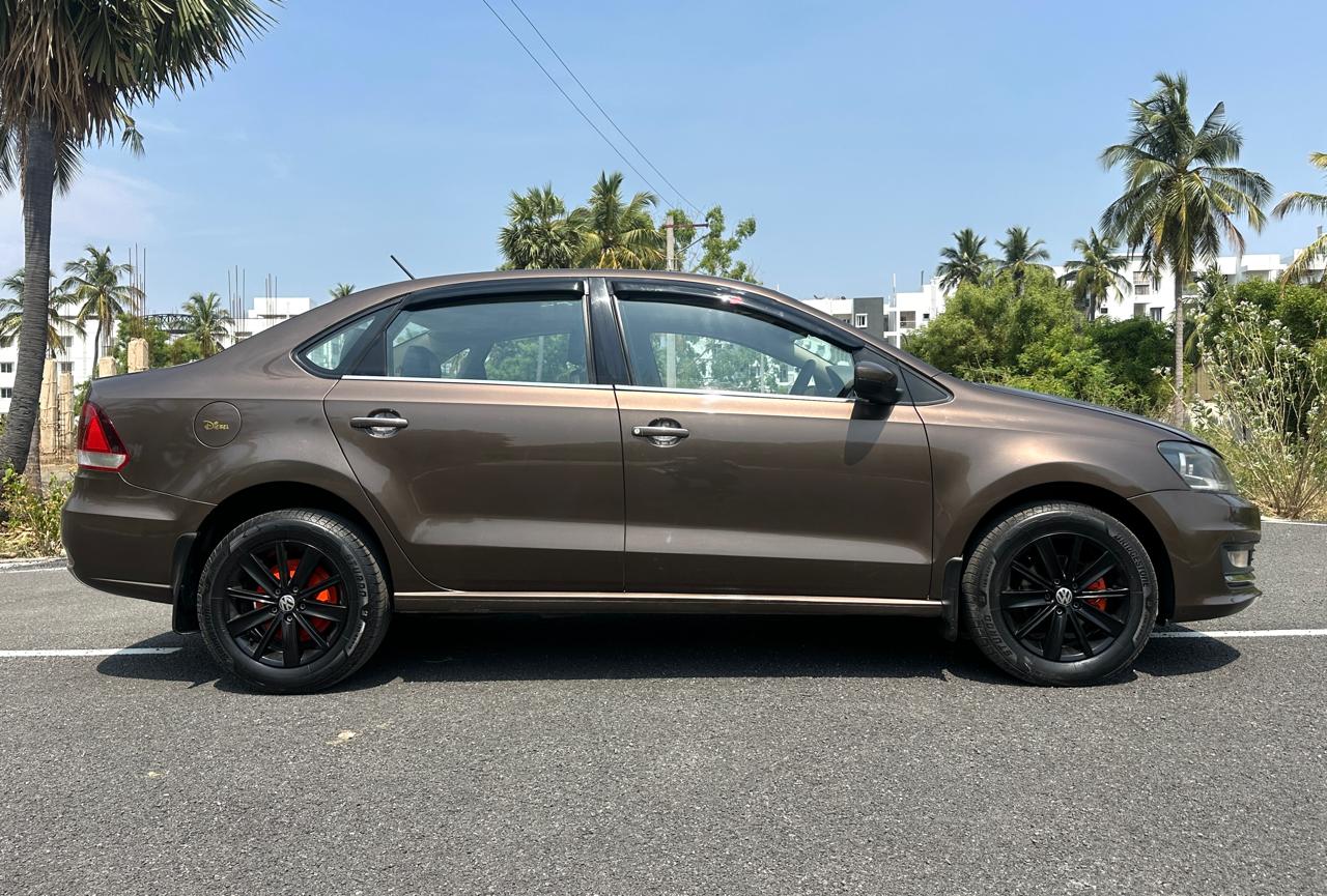 Volkswagen Vento - Image 4