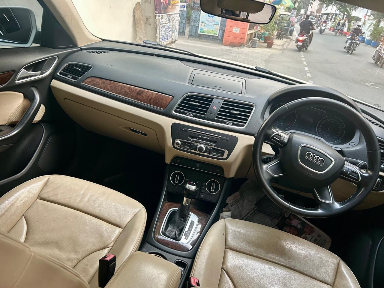 Audi Q3 - Image 2