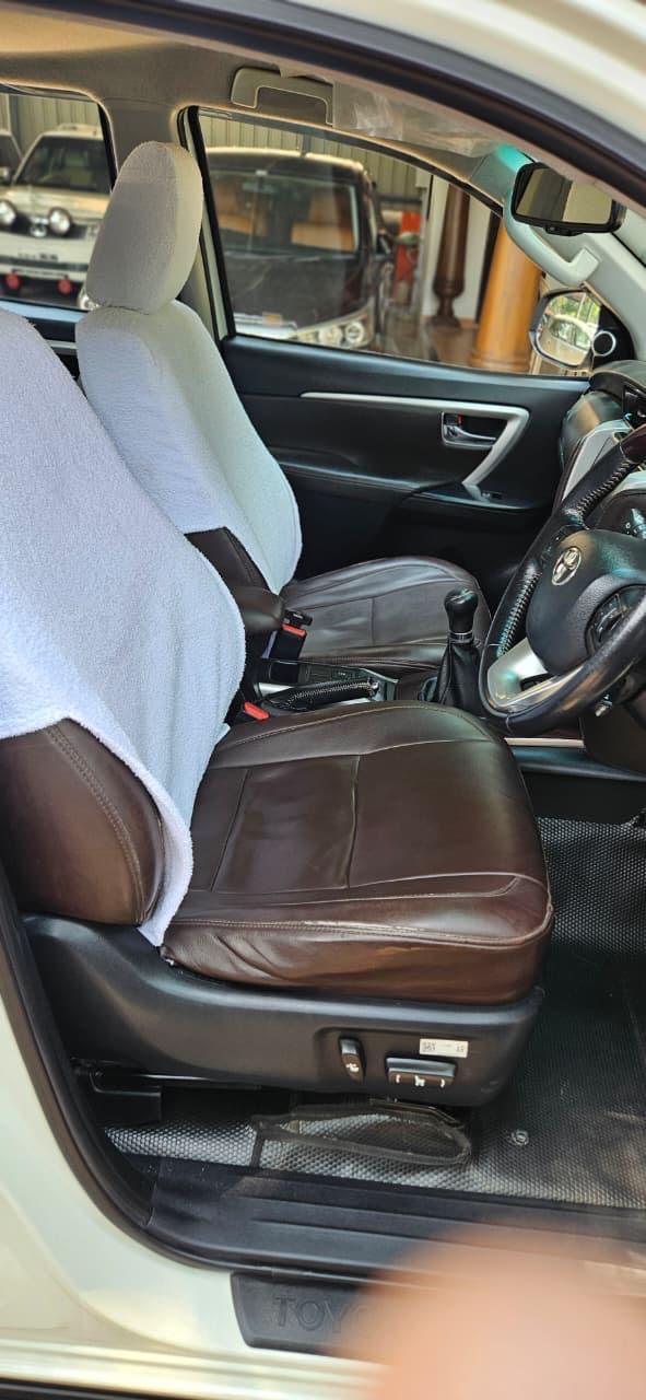 Toyota Fortuner - Image 3