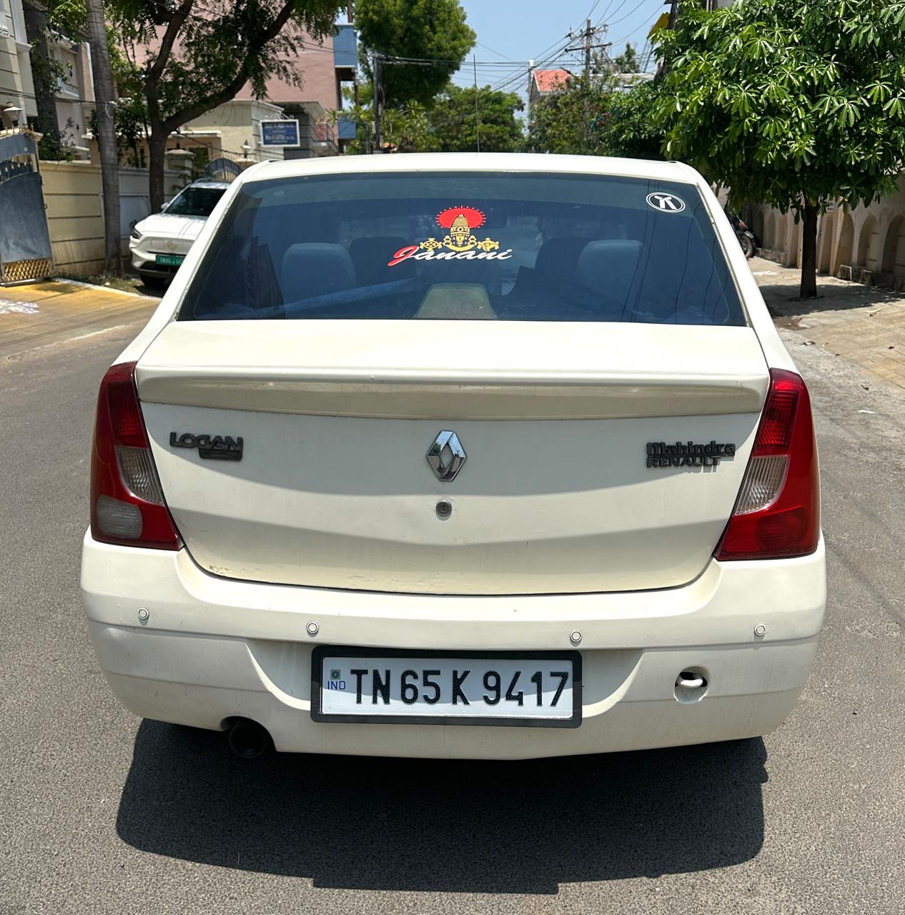 Mahindra logan - Image 4