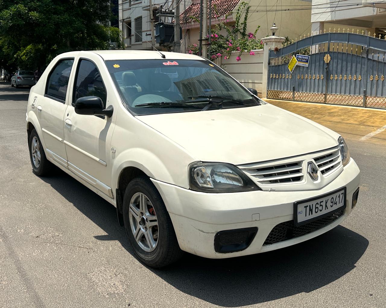 Mahindra logan - Image 6