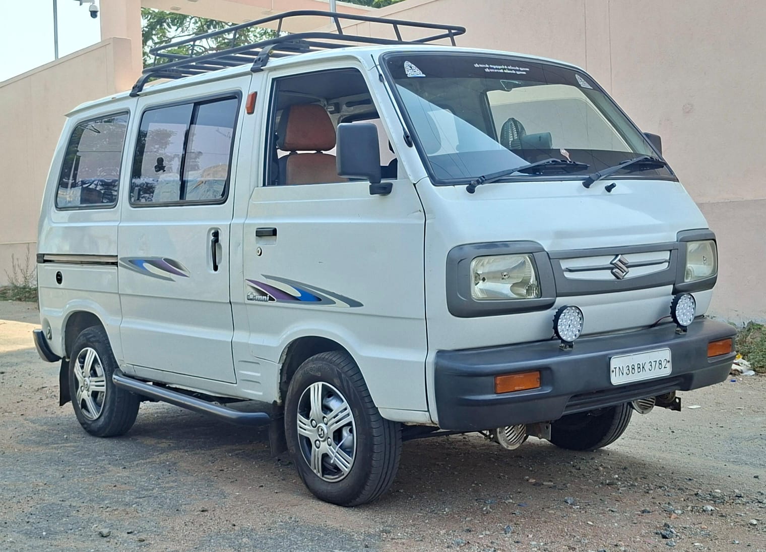 Maruti Suzuki Omni - Image 4