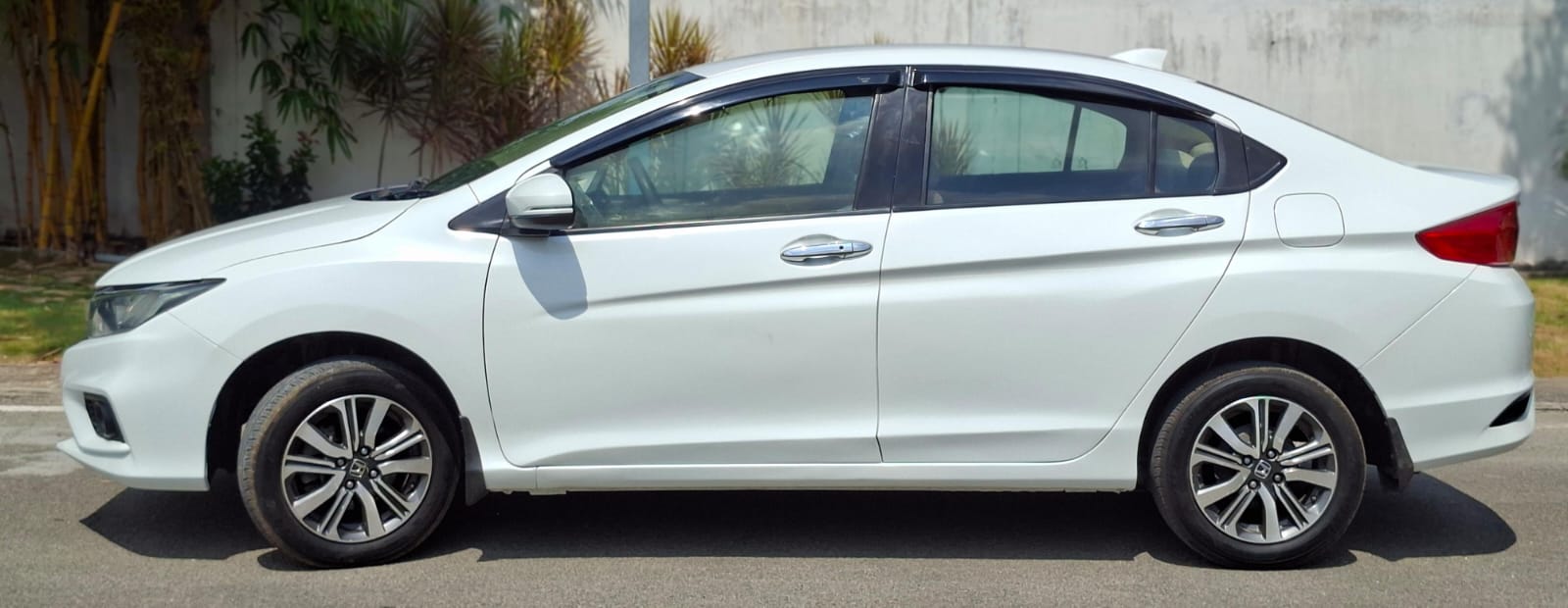 Honda City - Image 2