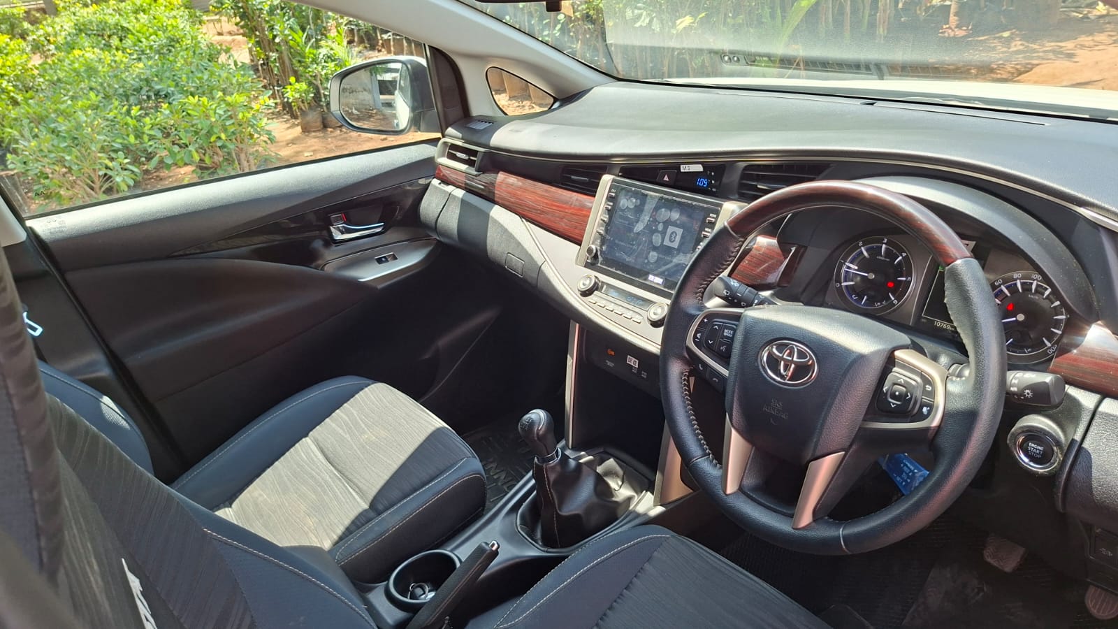 Toyota Innova Crysta - Image 3