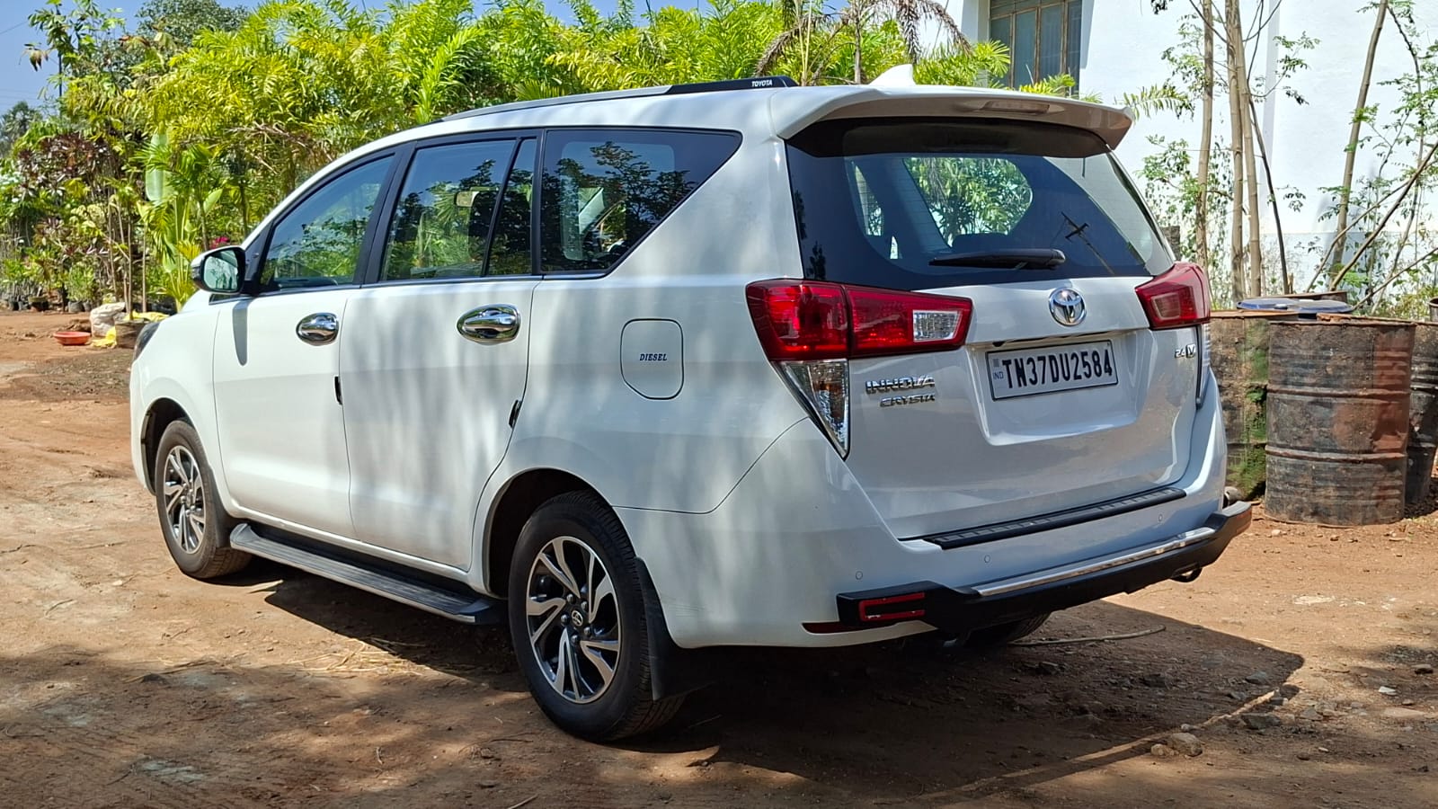 Toyota Innova Crysta - Image 2