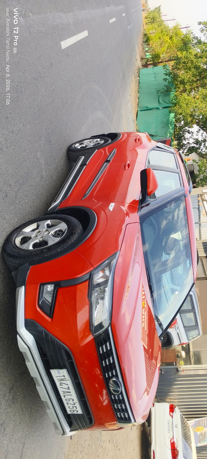 Mahindra XUV300 - Image 2