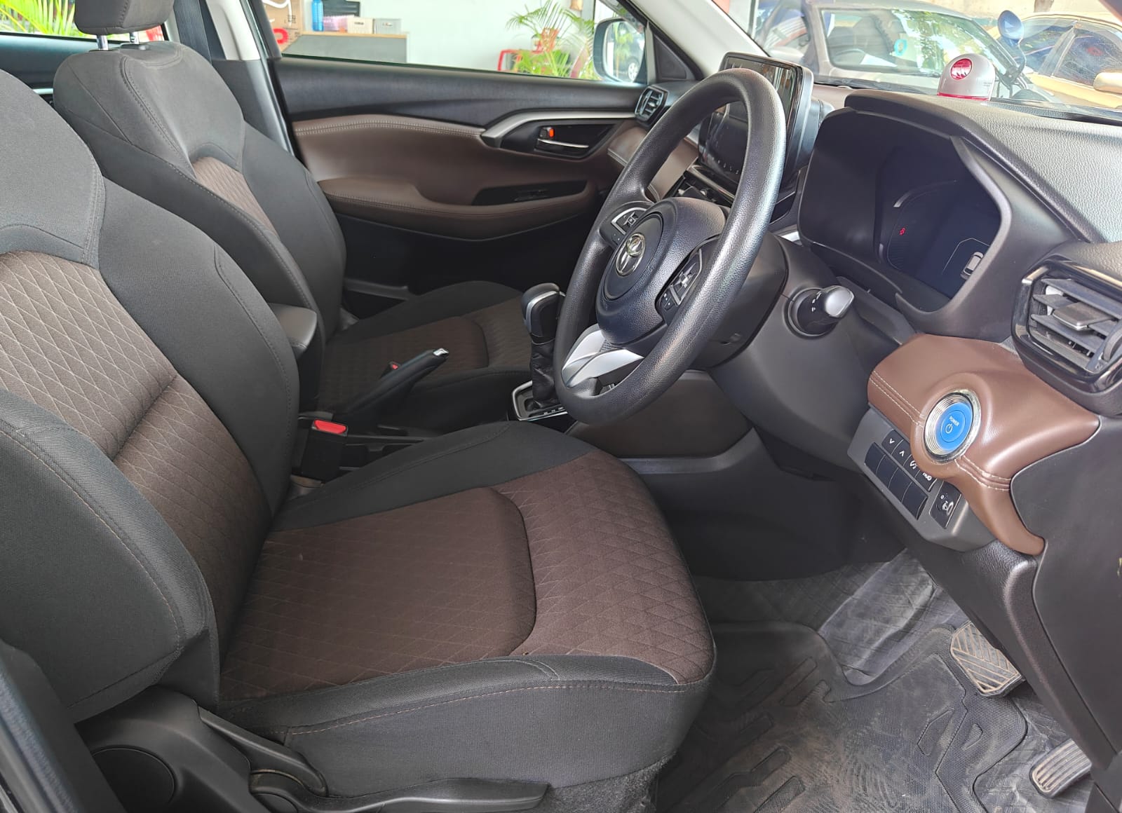 Toyota Urban Crusier - Image 3