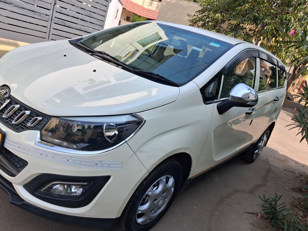 Mahindra Marazzo - Image 4