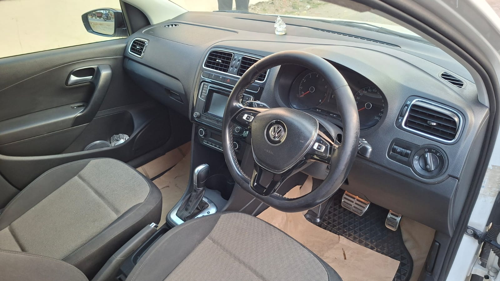 Volkswagen Polo - Image 3