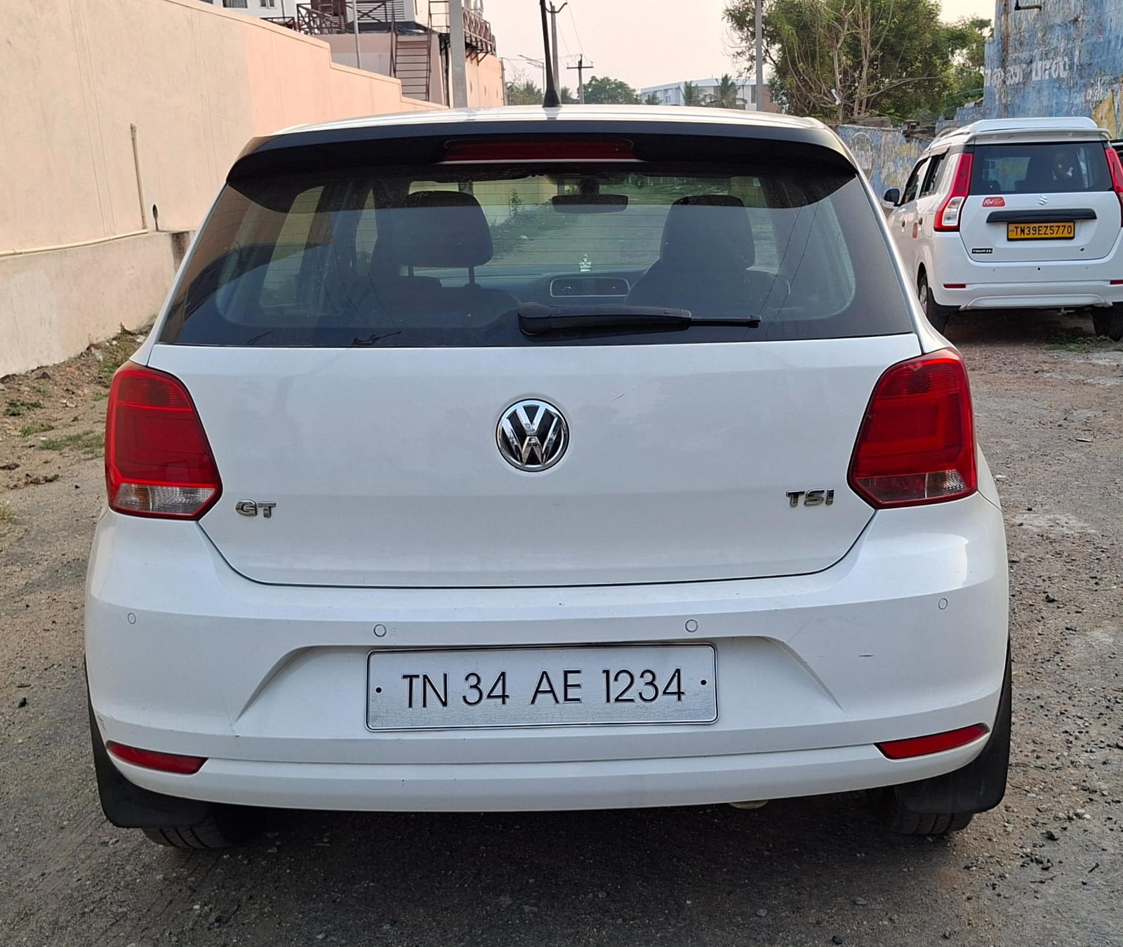 Volkswagen Polo - Image 9