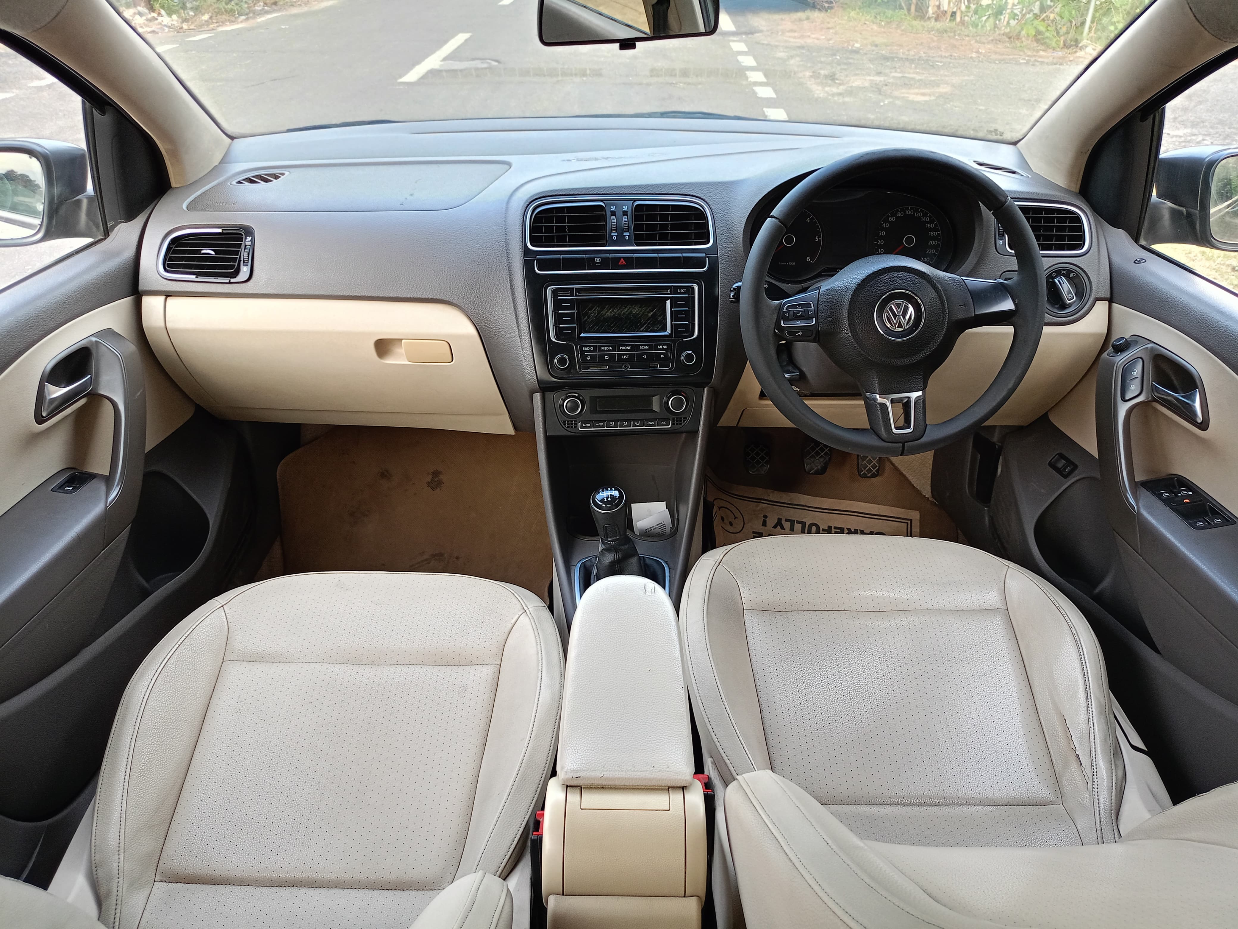 Volkswagen Vento - Image 5