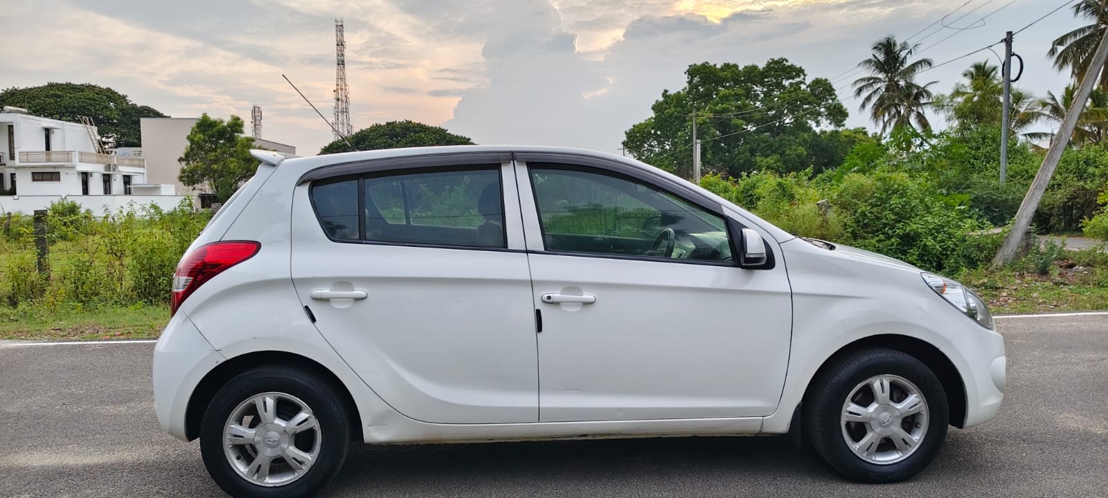 Hyundai i20 - Image 6