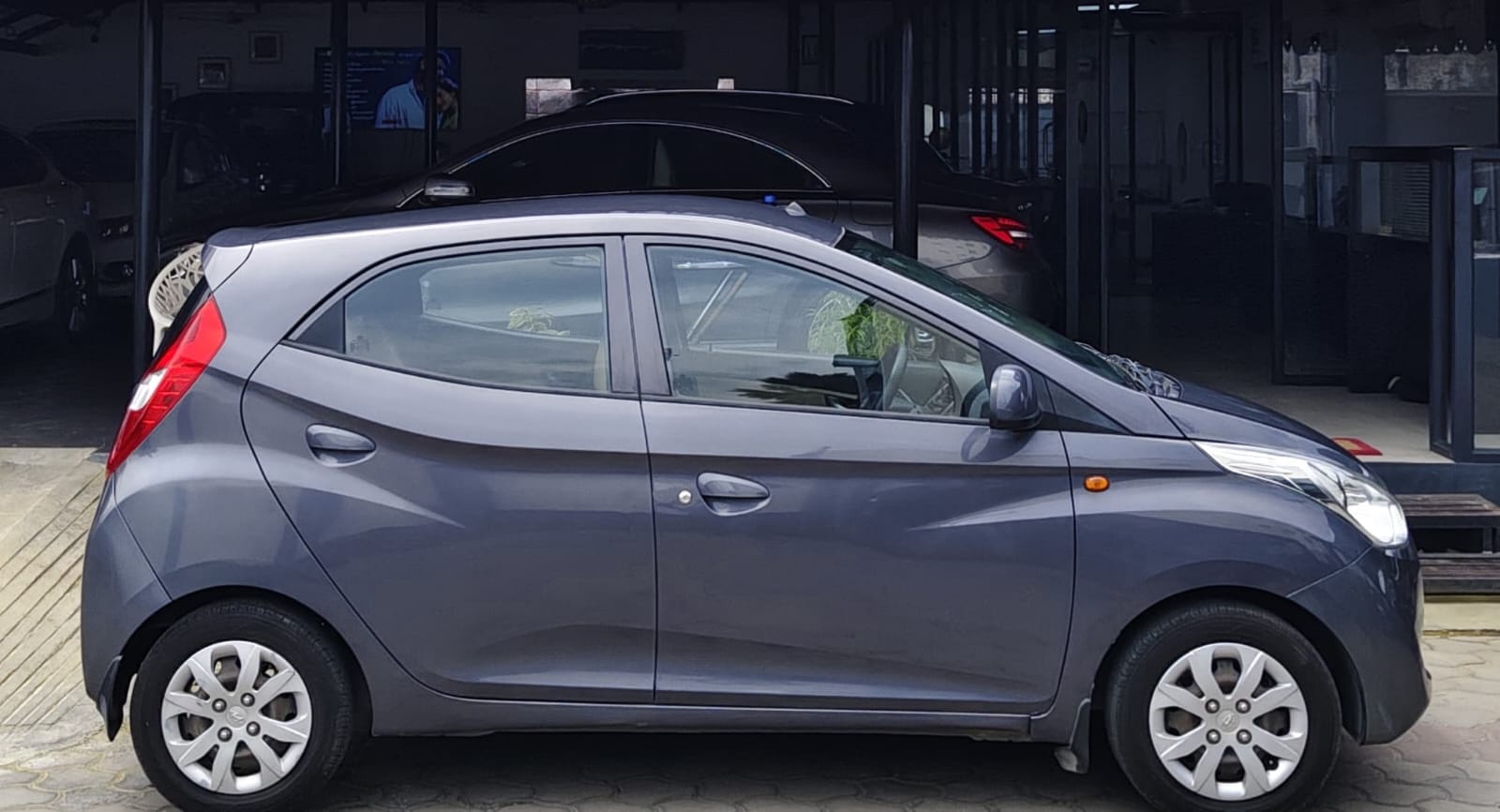 Hyundai Eon - Image 6