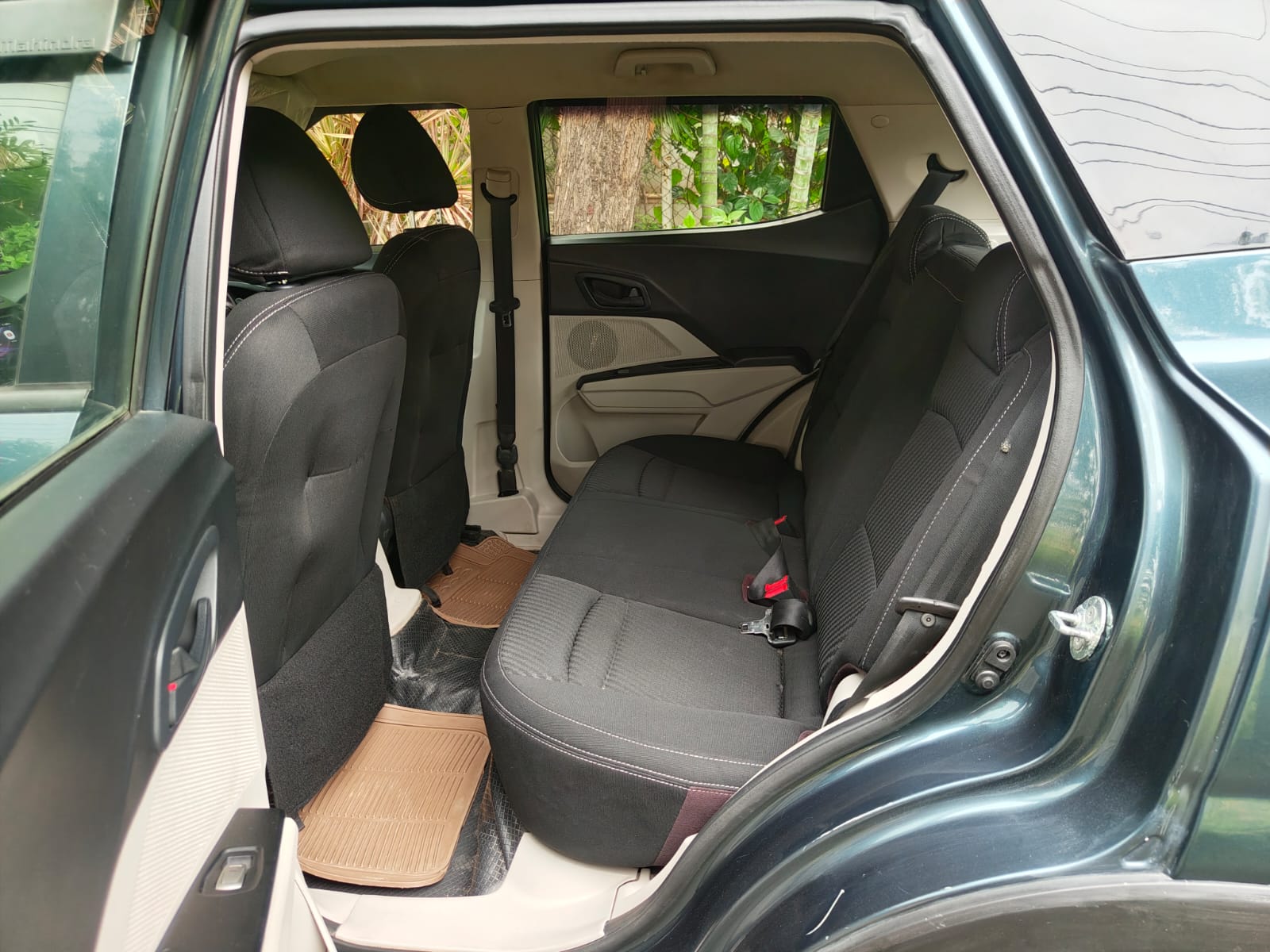 Mahindra XUV300 - Image 3