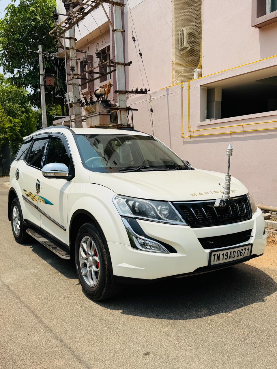 Mahindra XUV500 - Image 2