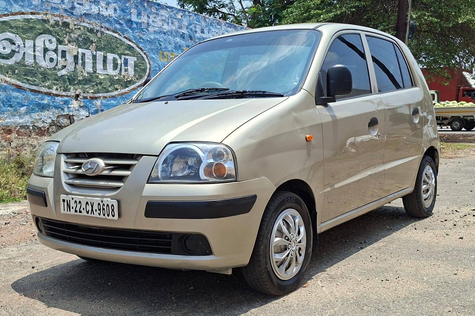 Hyundai Santro Xing - Image 2