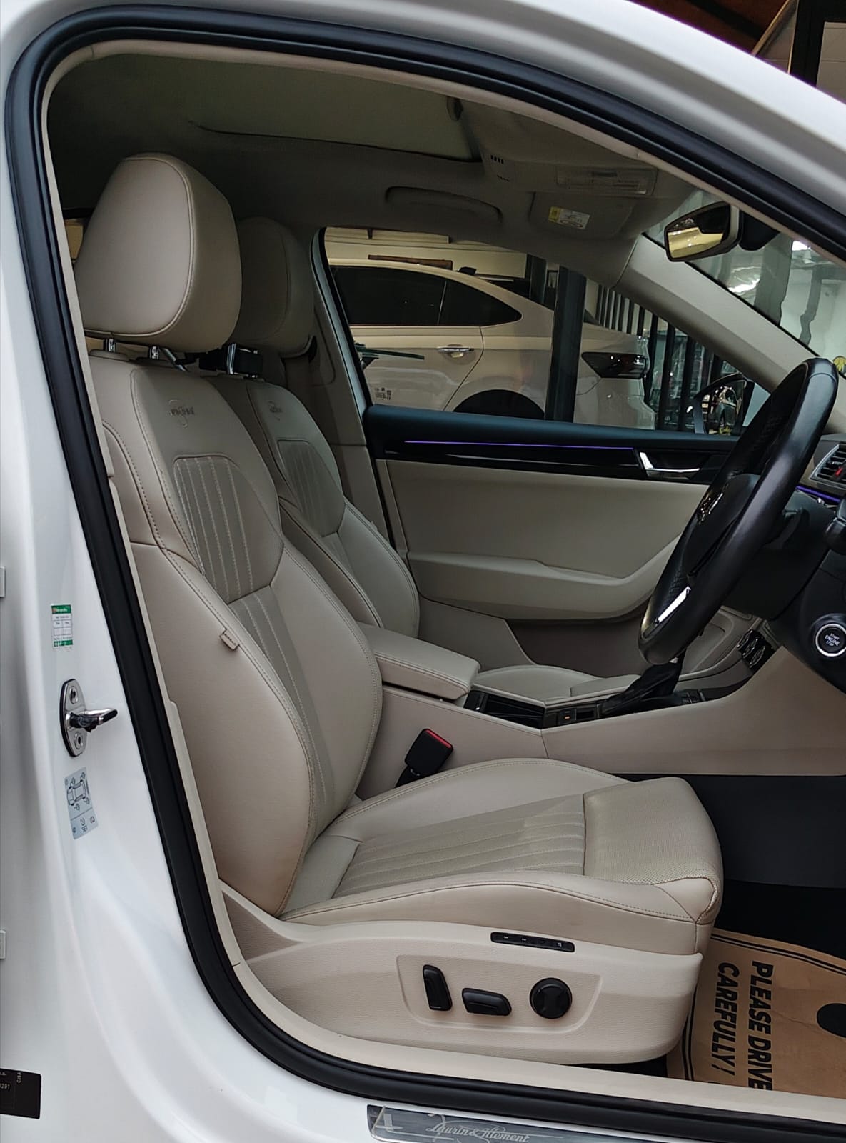 Skoda Superb - Image 4