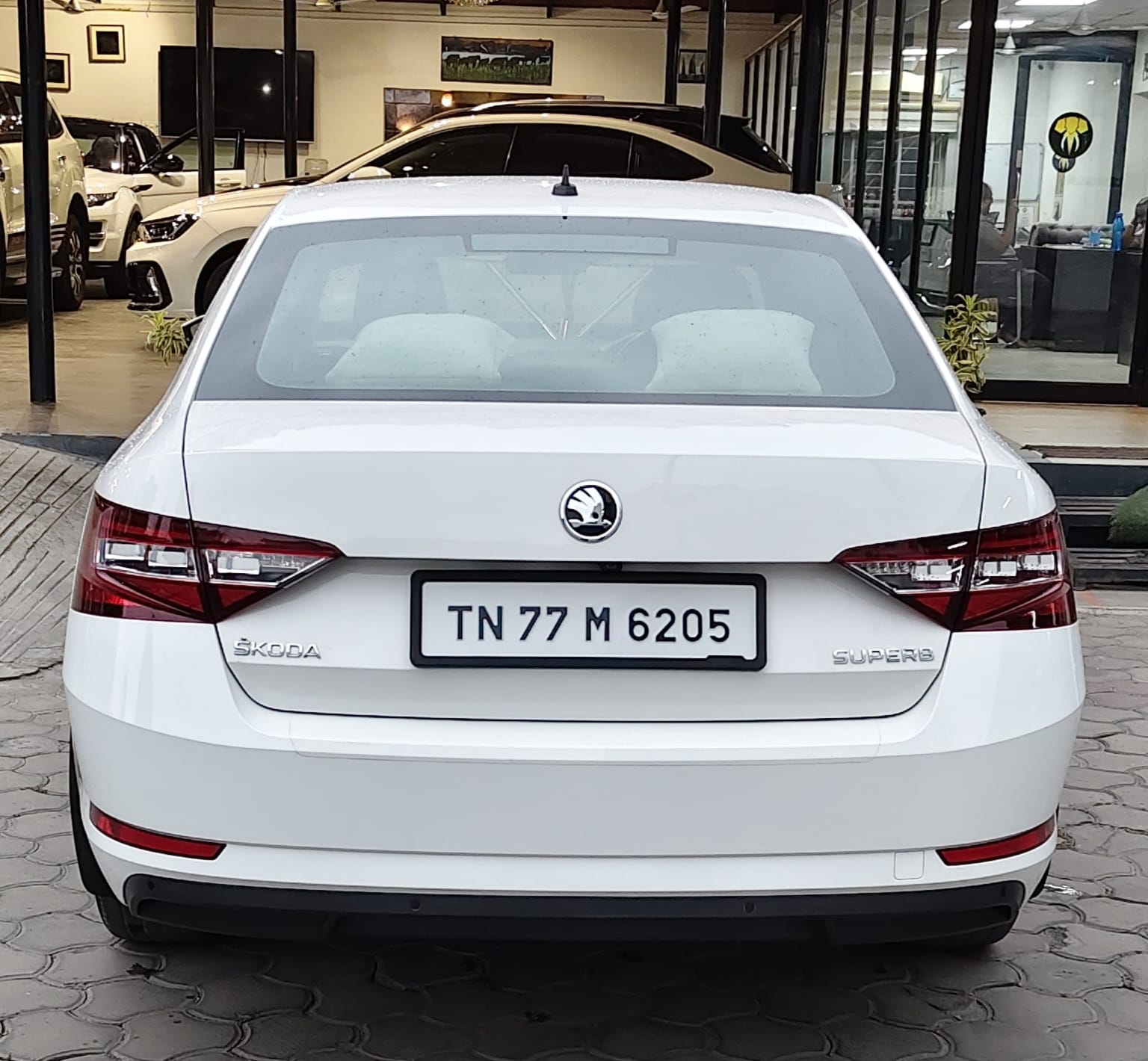 Skoda Superb - Image 5