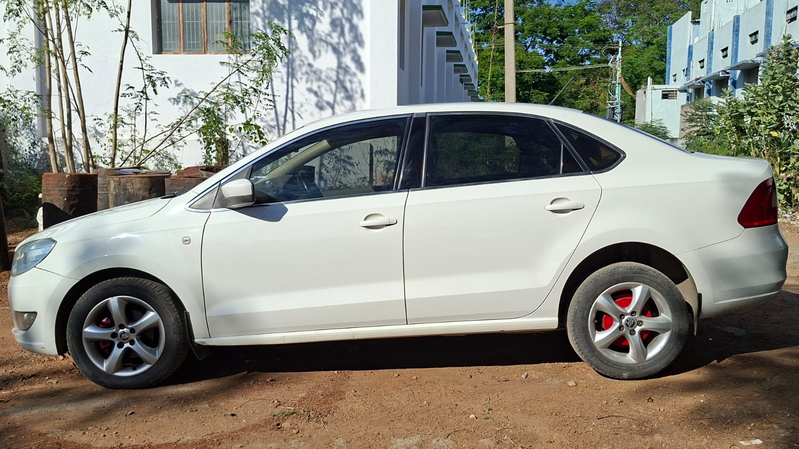 Skoda Rapid - Image 6