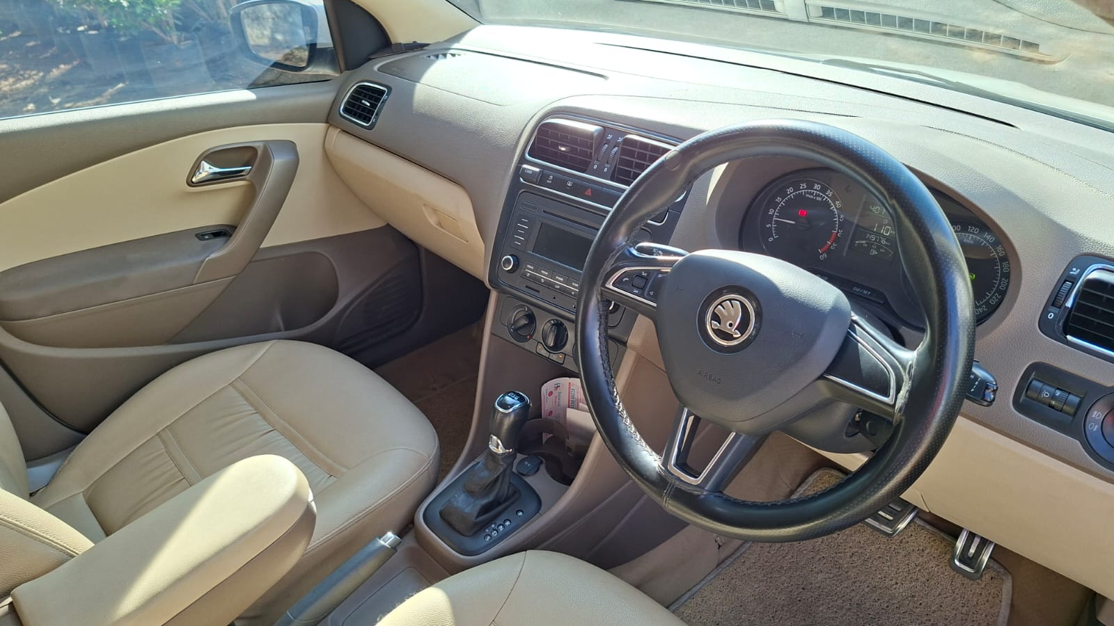 Skoda Rapid - Image 2