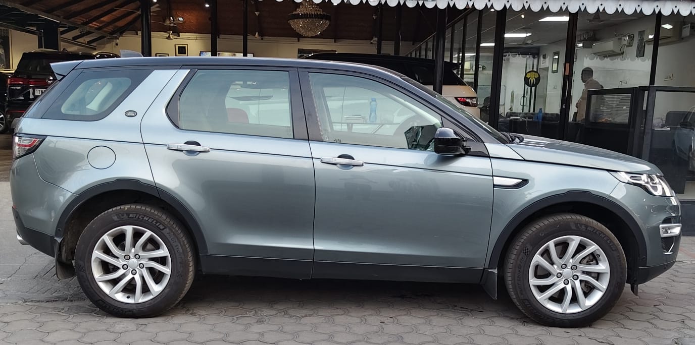 Land Rover Discovery - Image 2