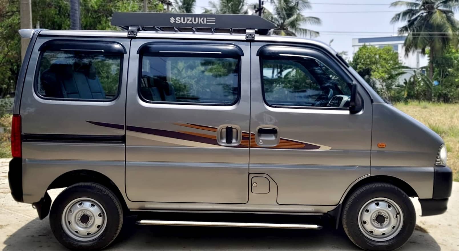 Maruti Suzuki Eeco - Image 6