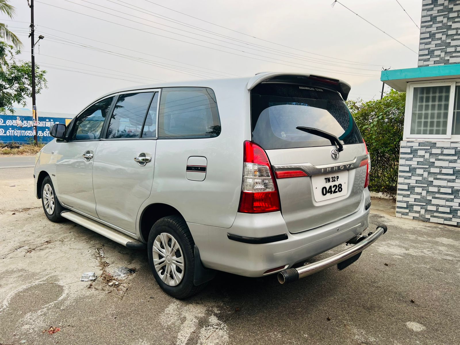 Toyota Innova - Image 6