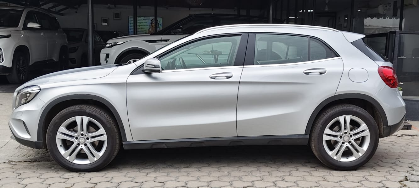Mercedes Benz GLA - Image 4