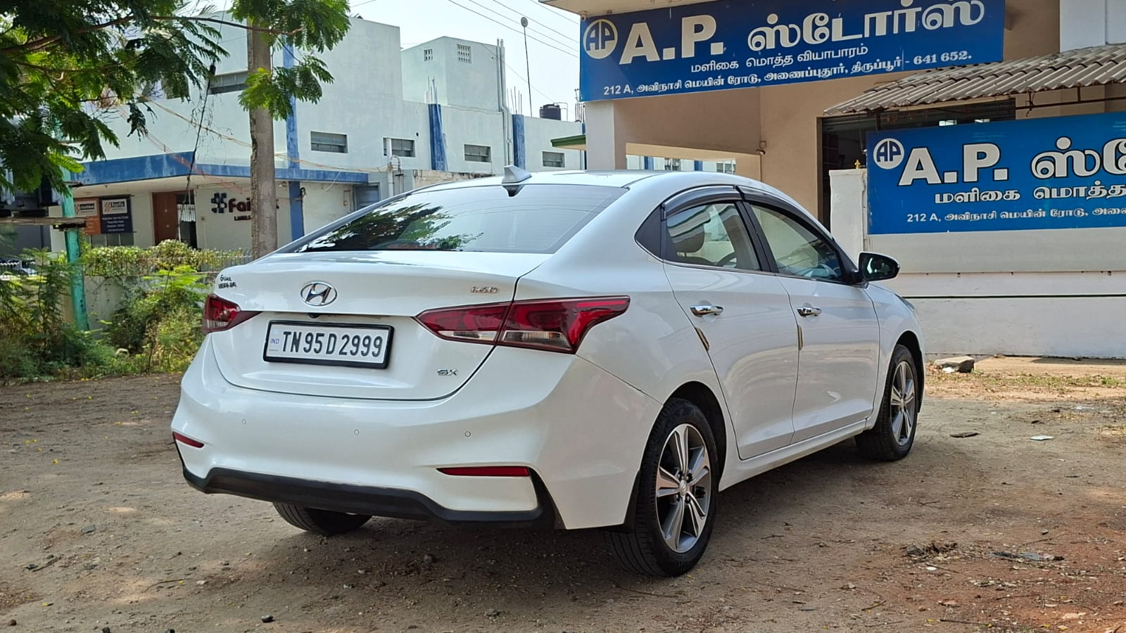 Hyundai Verna - Image 4