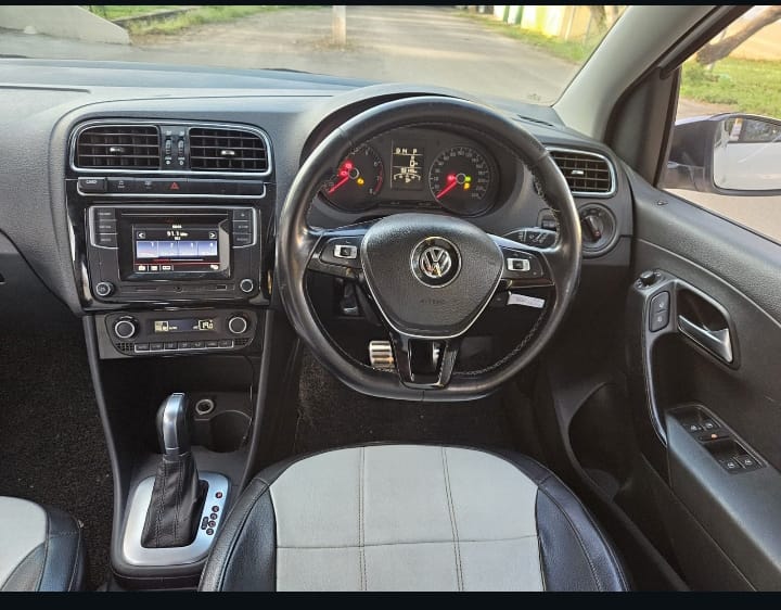 Volkswagen Polo - Image 4