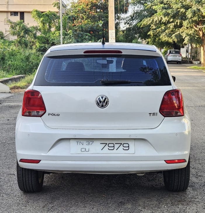Volkswagen Polo - Image 9