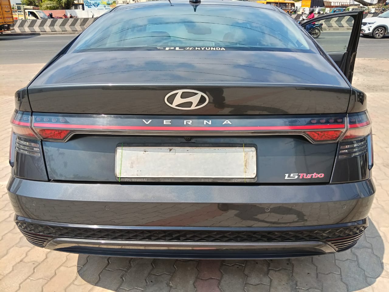 Hyundai Verna - Image 13