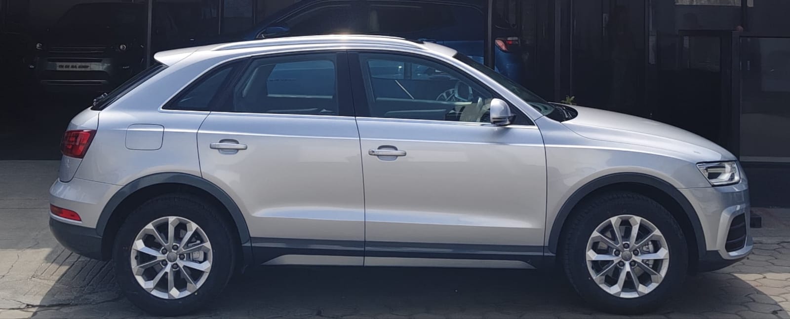 Audi Q3 - Image 5