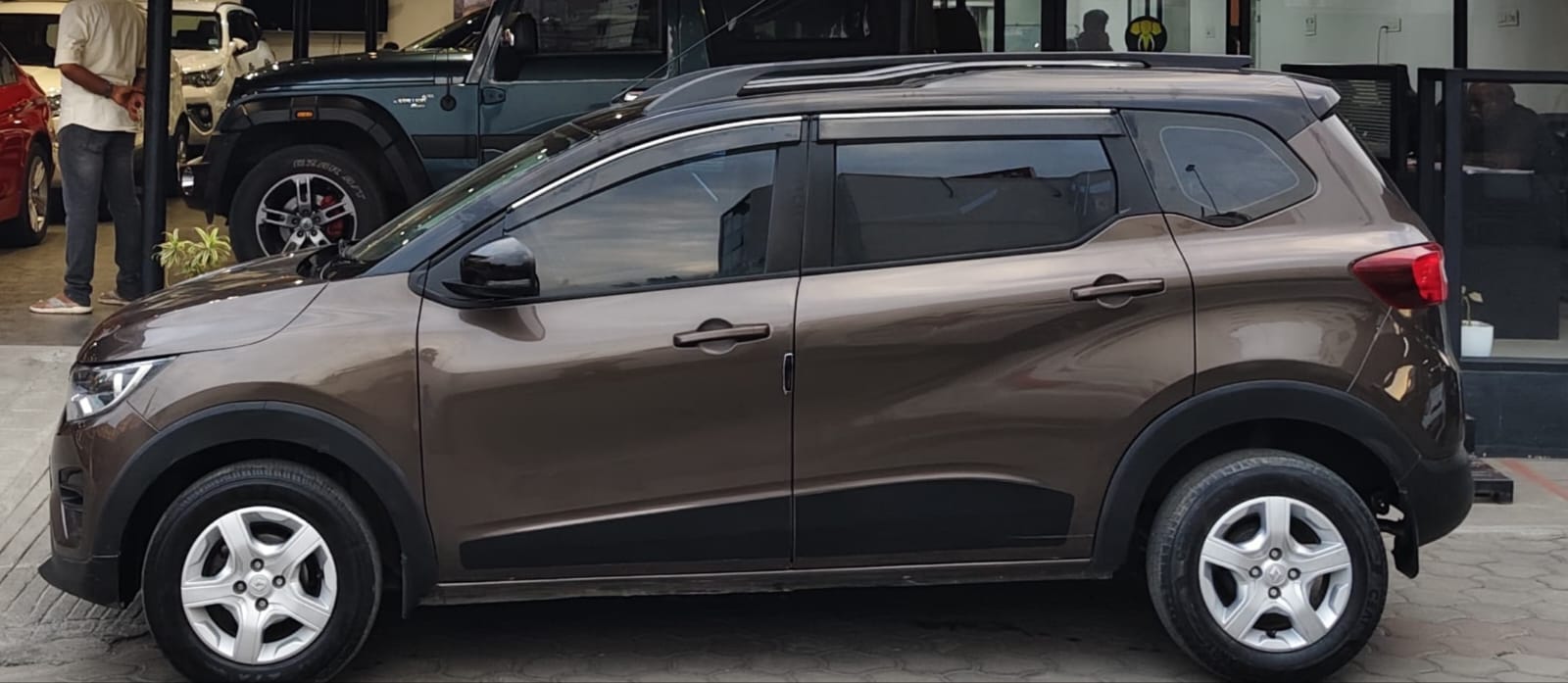 Renault Triber - Image 5
