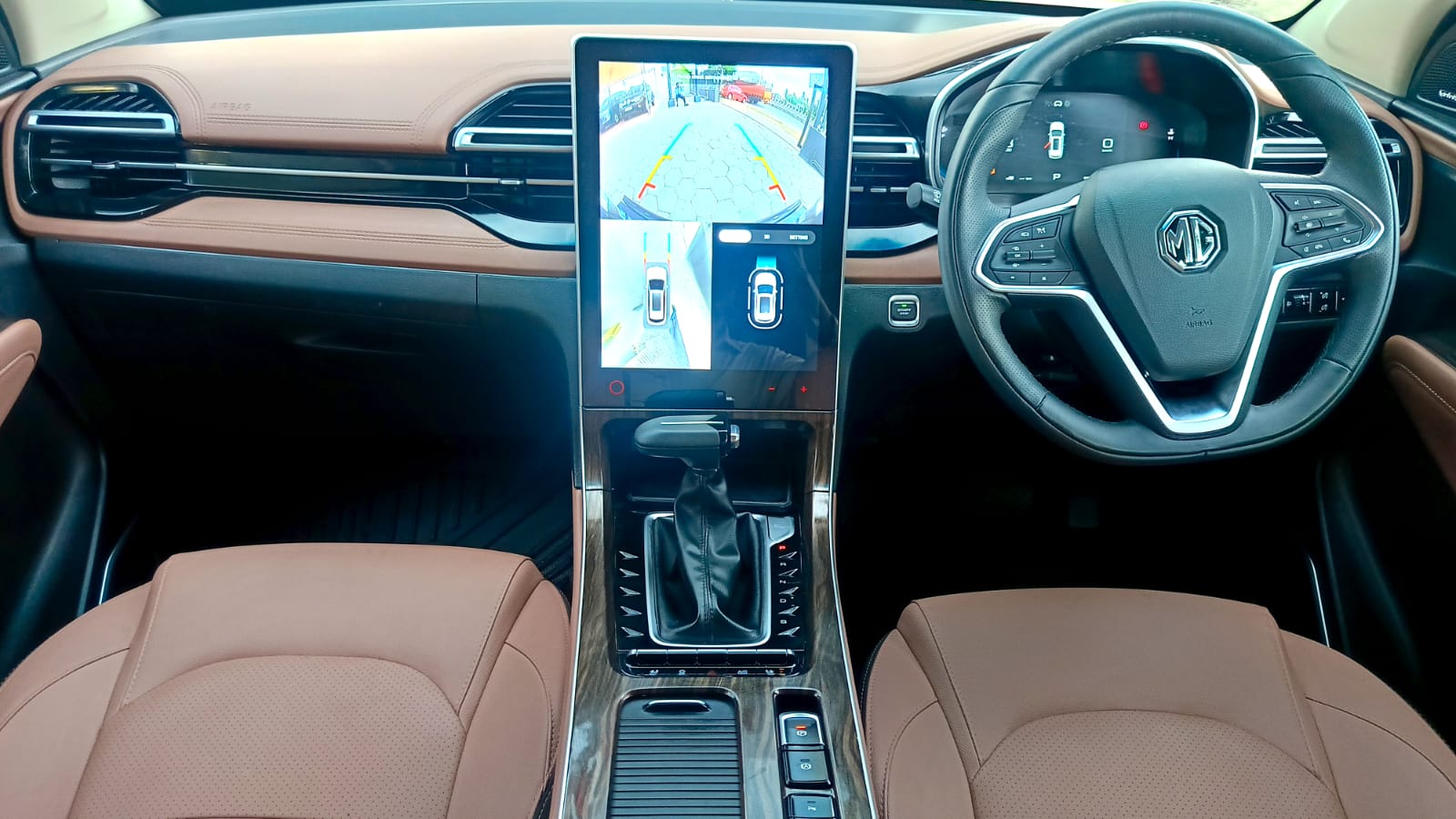 MG Hector Plus - Image 7