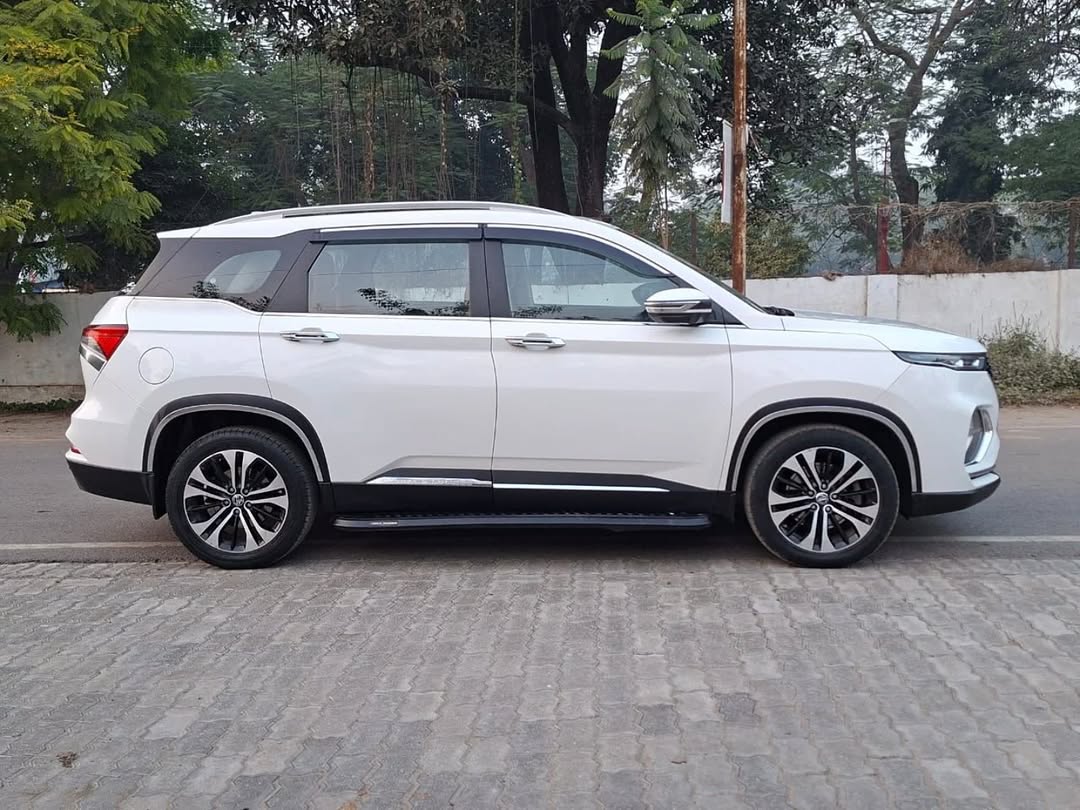 MG Hector Plus - Image 3