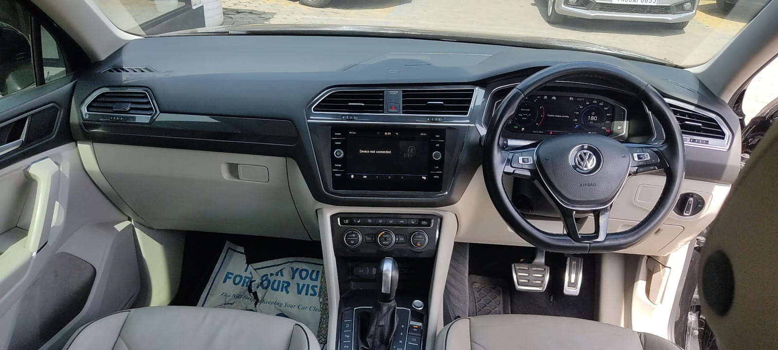 Volkswagen Taigun - Image 7