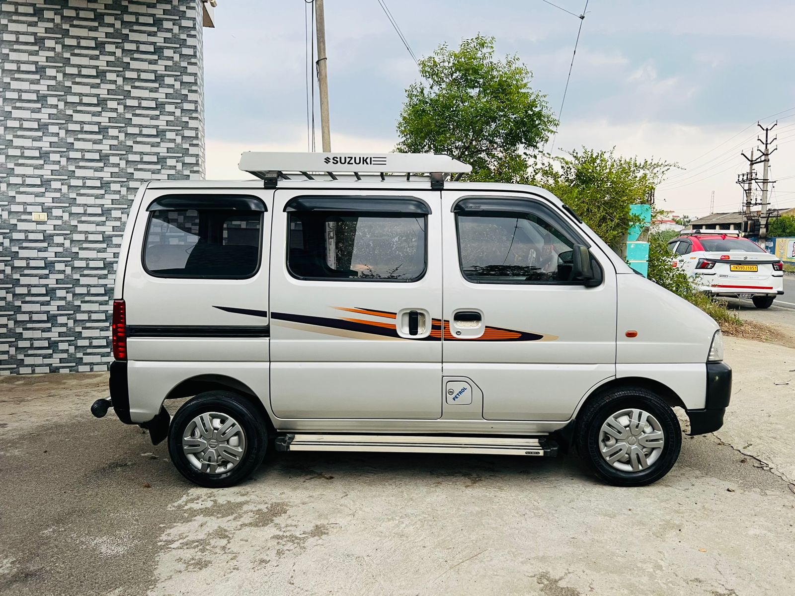 Maruti Suzuki Eeco - Image 5