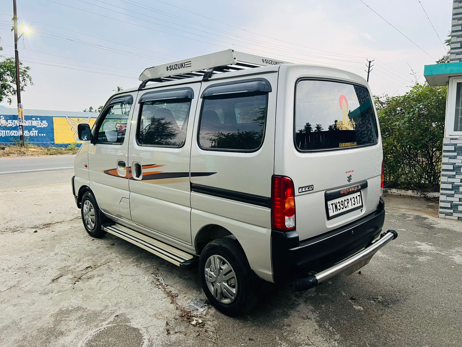 Maruti Suzuki Eeco - Image 7