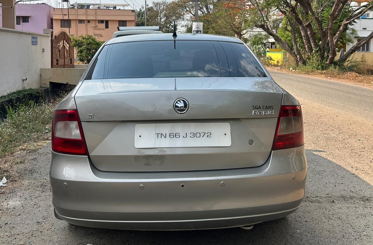 Skoda Rapid - Image 11
