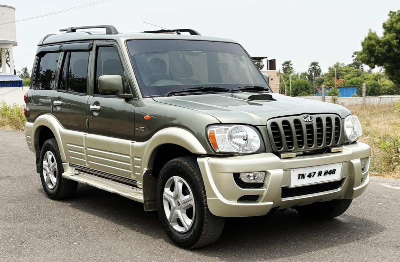 Mahindra Scorpio - Image 4