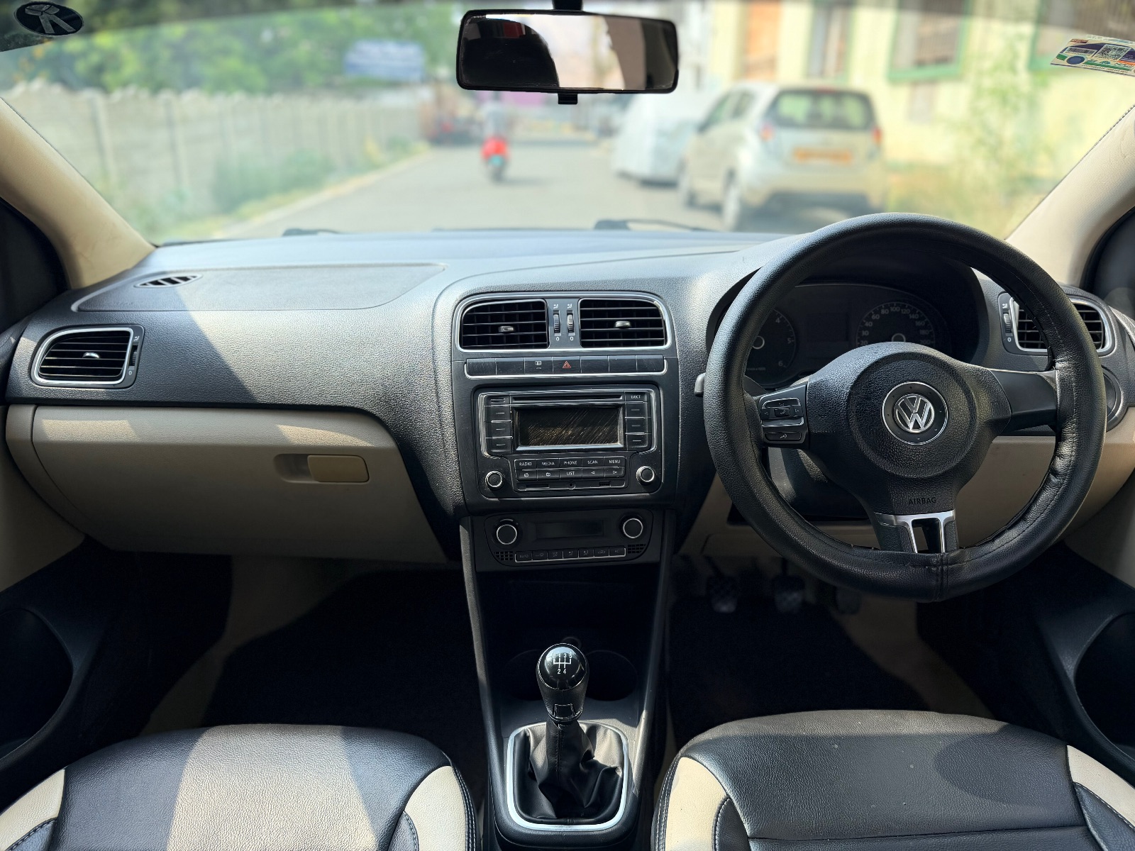 Volkswagen Polo - Image 5