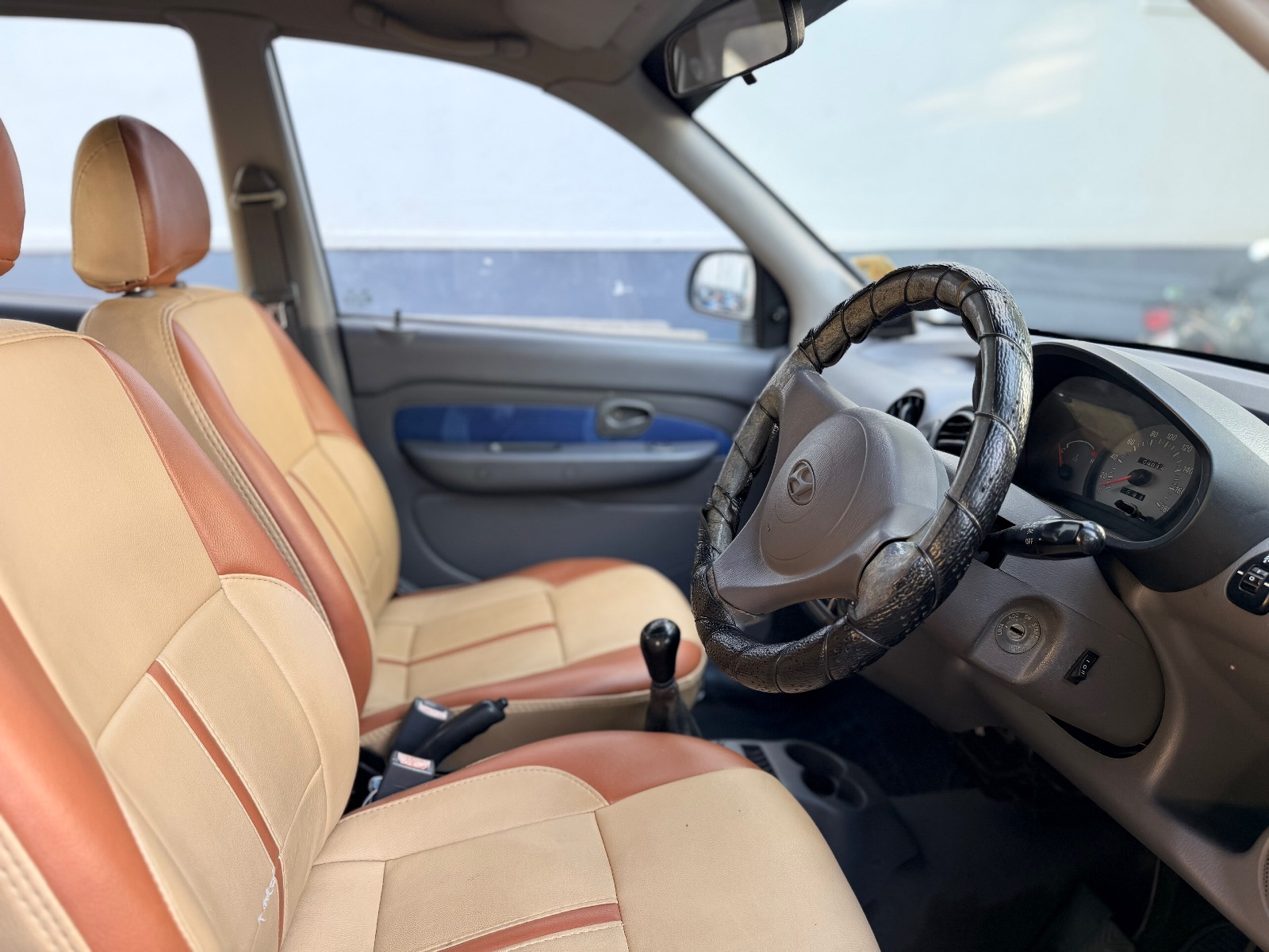 Hyundai Santro Xing - Image 3