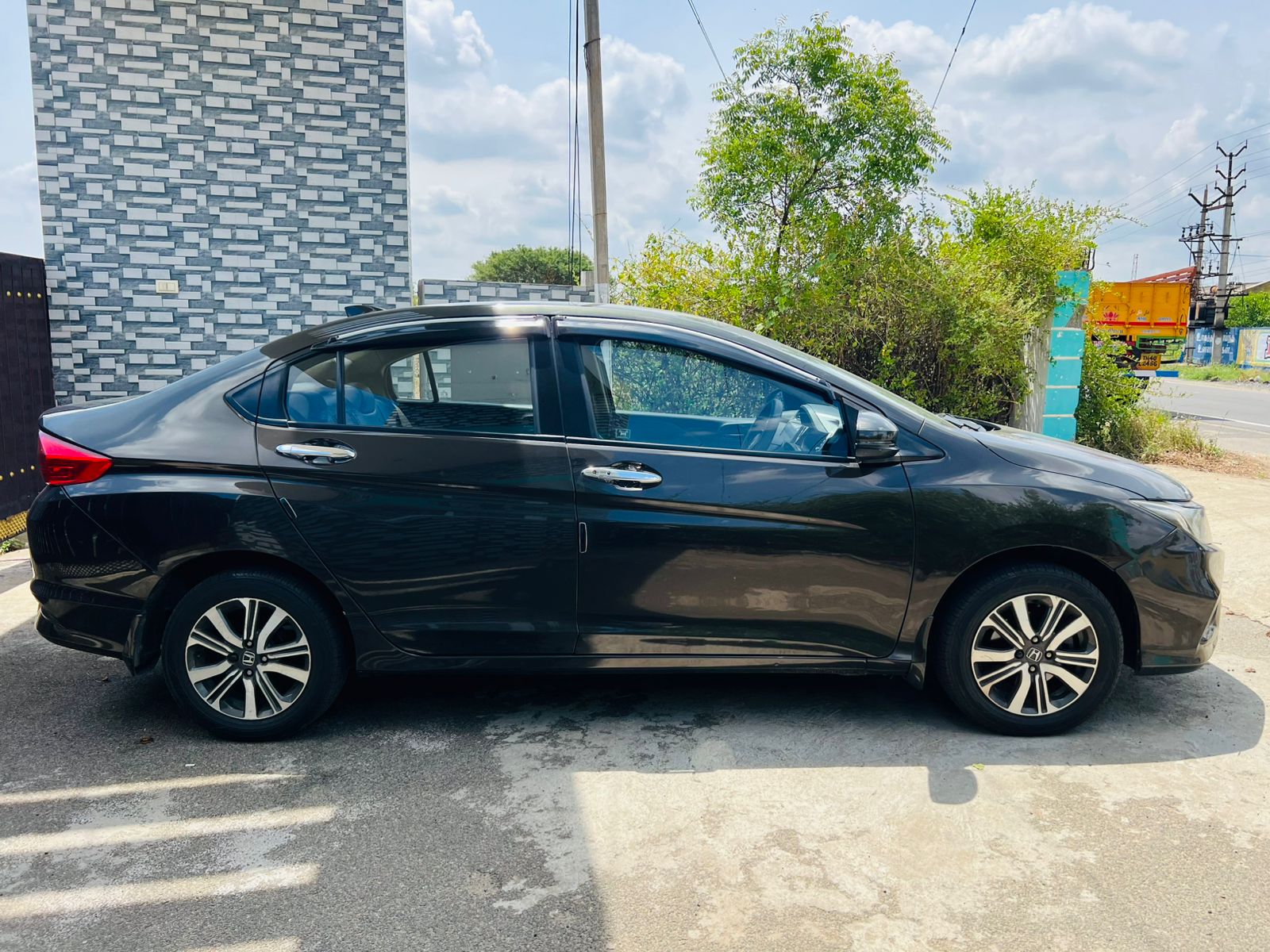 Honda City - Image 5