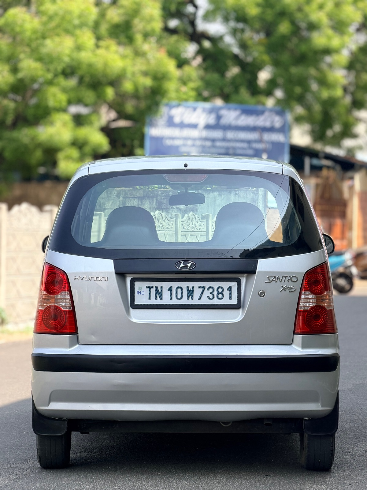 Hyundai Santro Xing - Image 6