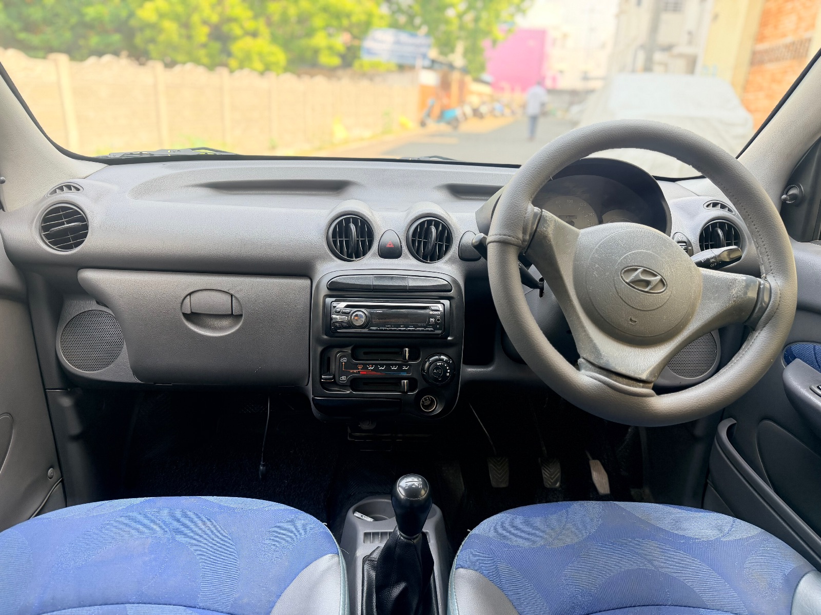Hyundai Santro Xing - Image 4