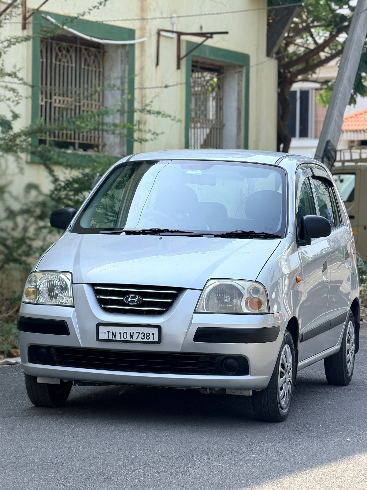Hyundai Santro Xing - Image 2