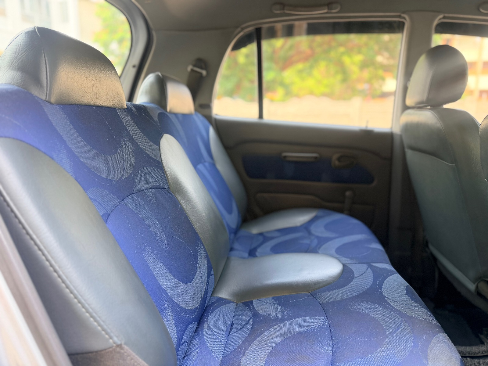 Hyundai Santro Xing - Image 3
