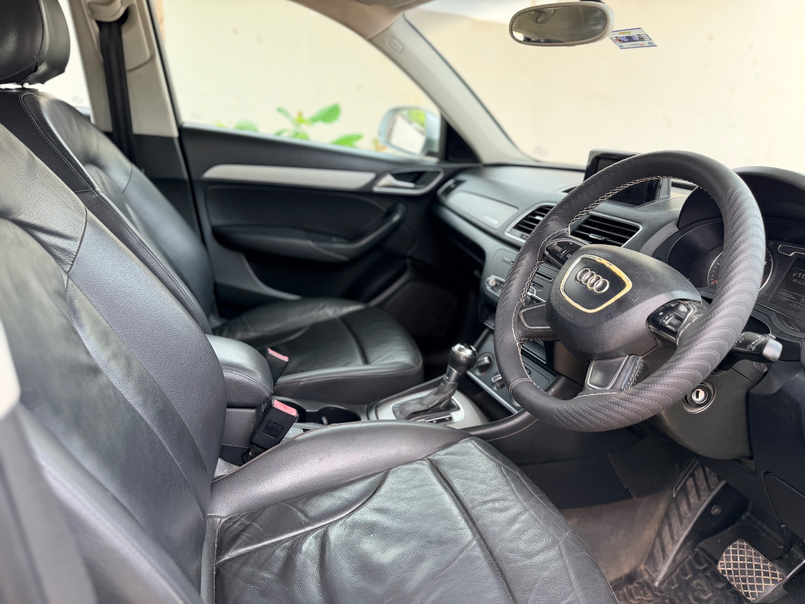 Audi Q3 - Image 2