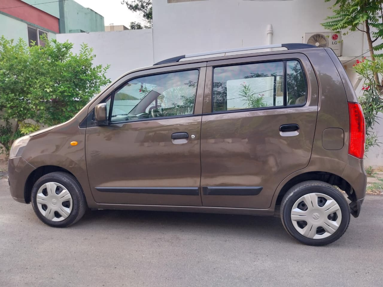 Maruti Suzuki Wagon R - Image 3